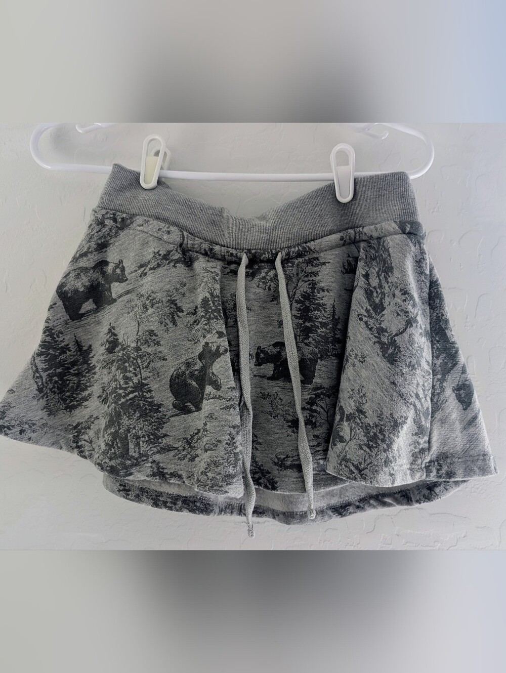 Daily Practice Gray Drawstring Skort with Woodland Bear Print Size S